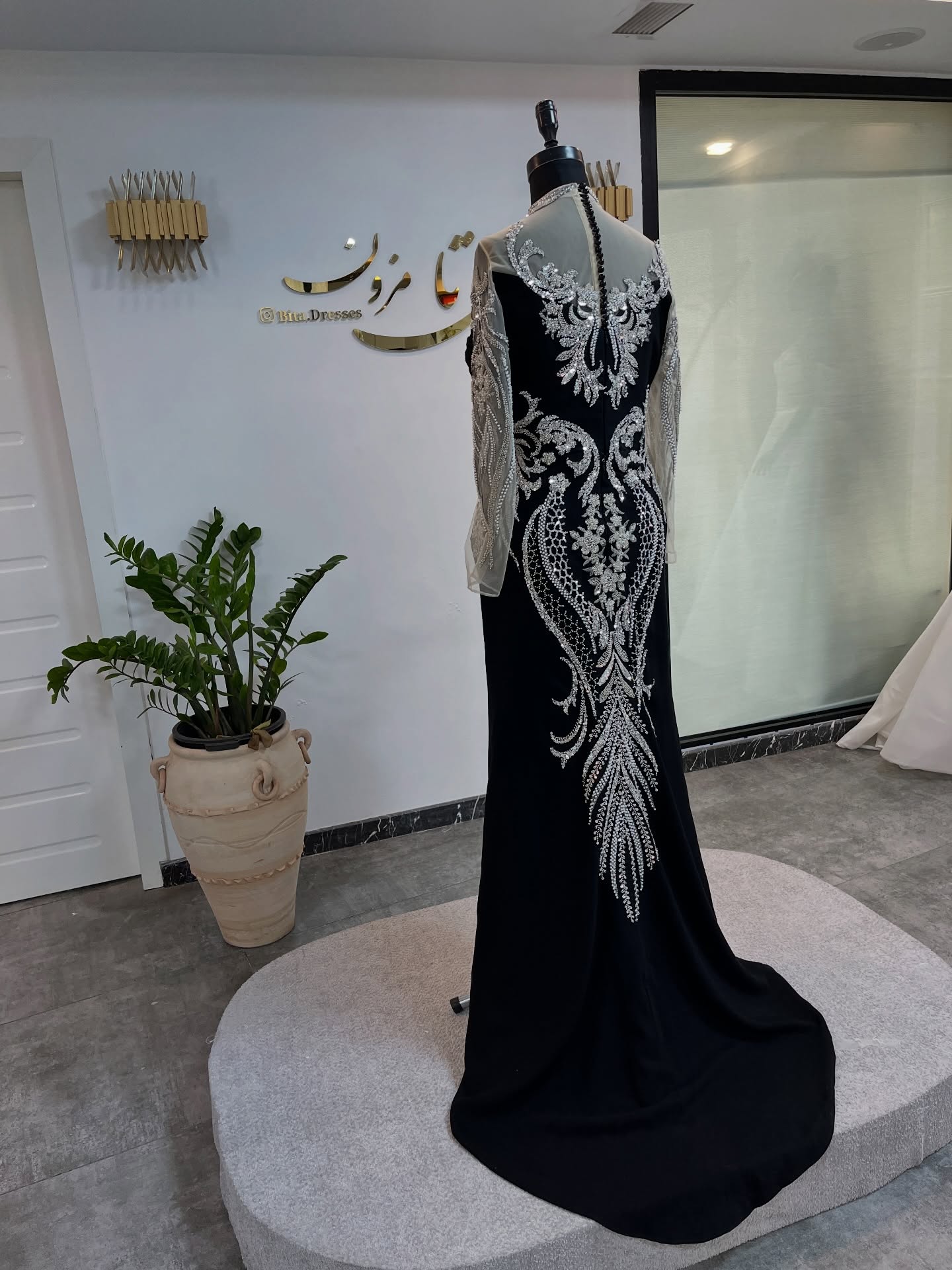 نمونه مجلسی · نوآ