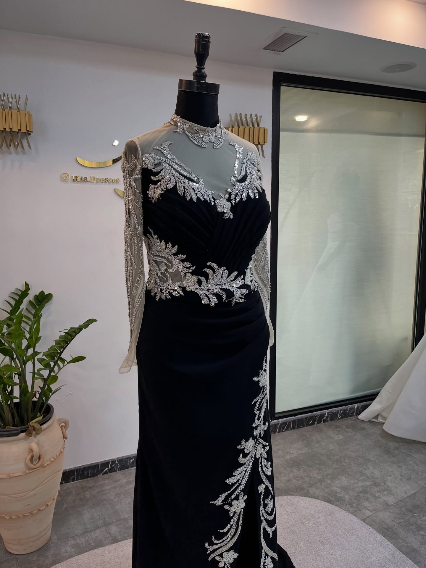 نمونه مجلسی · نوآ